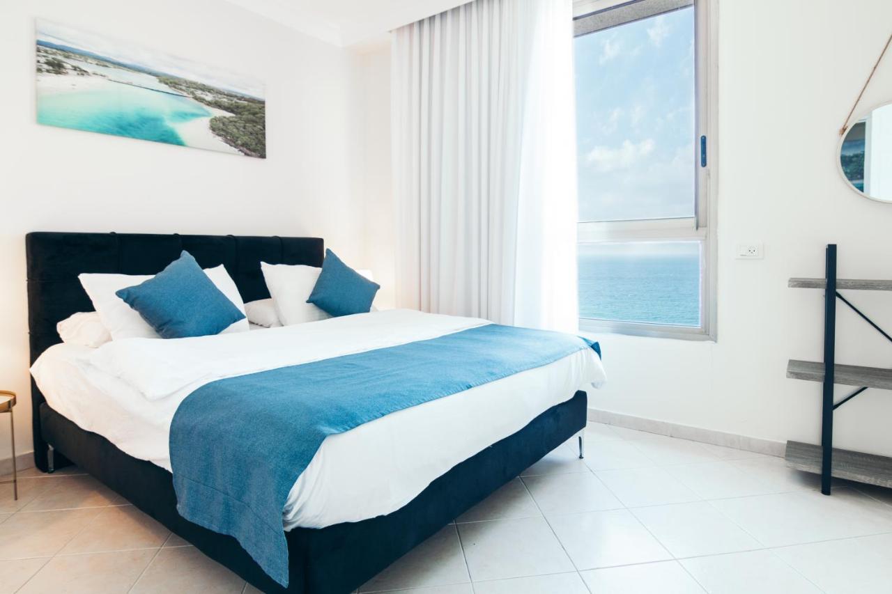 Almog Beach Apt Hotel מלון דירות אלמוג ביץ' Haifa Eksteriør billede