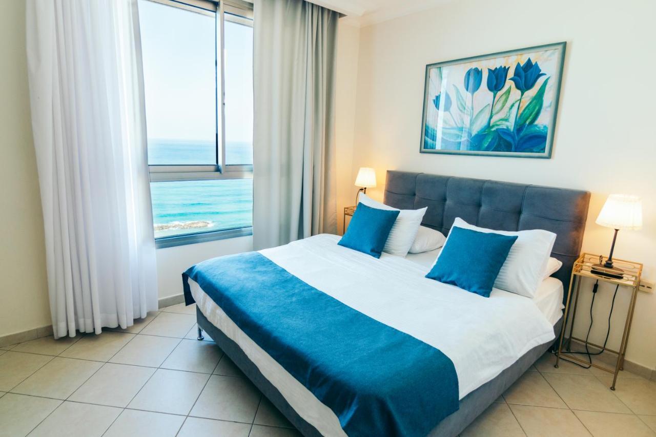 Almog Beach Apt Hotel מלון דירות אלמוג ביץ' Haifa Eksteriør billede