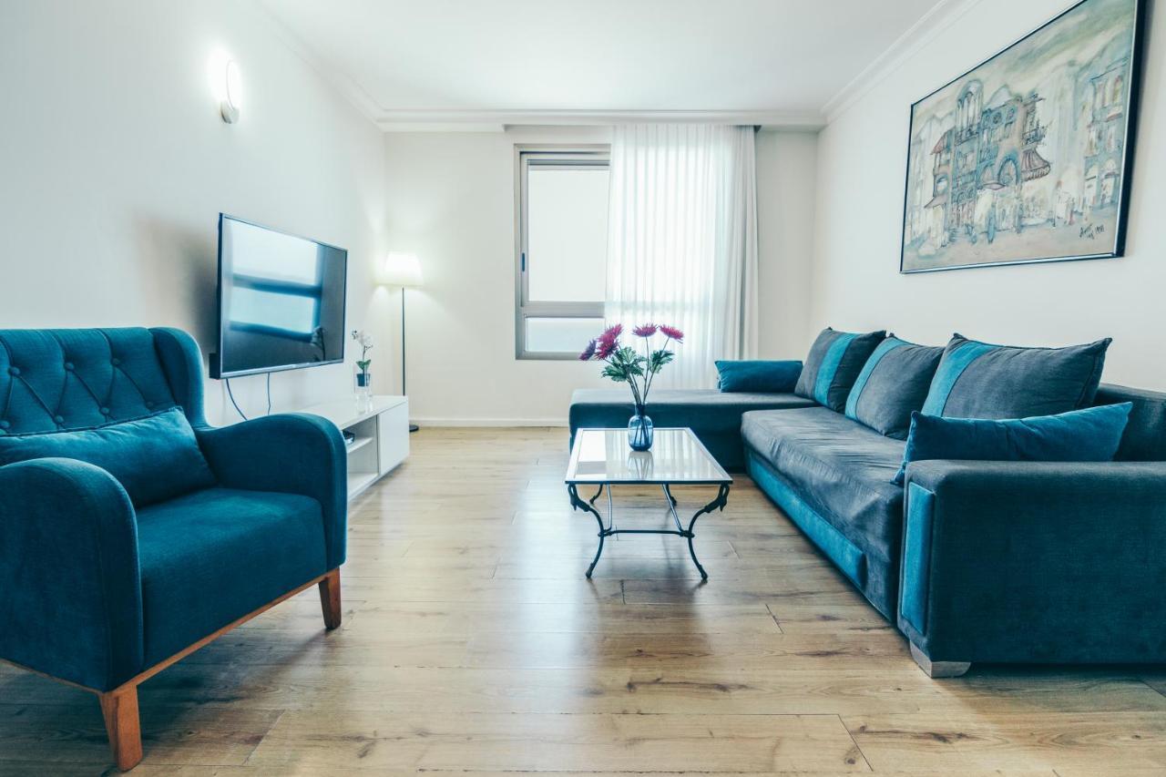 Almog Beach Apt Hotel מלון דירות אלמוג ביץ' Haifa Eksteriør billede