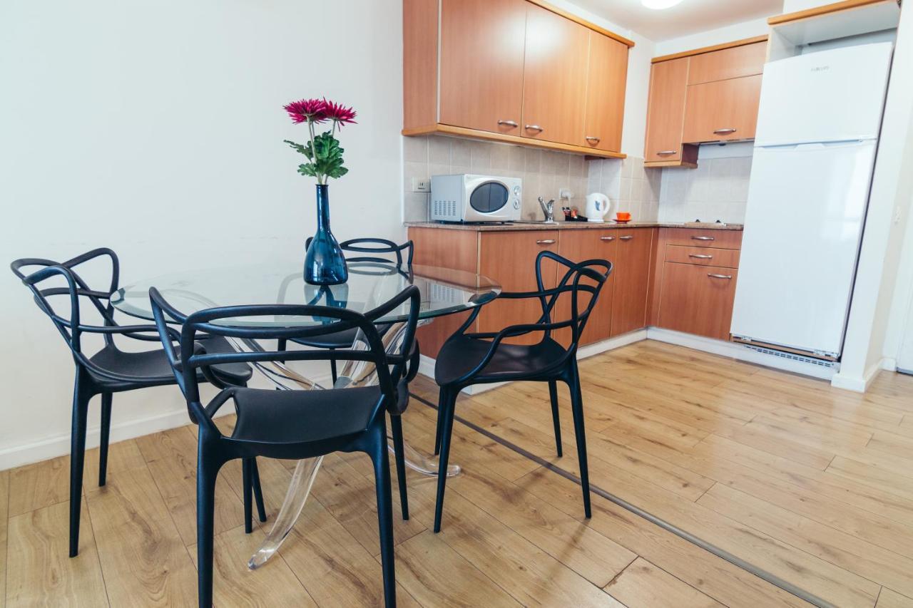 Almog Beach Apt Hotel מלון דירות אלמוג ביץ' Haifa Eksteriør billede