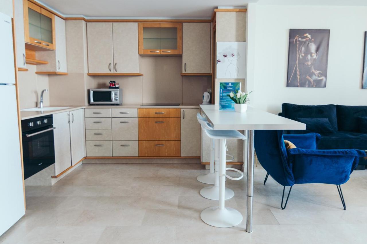 Almog Beach Apt Hotel מלון דירות אלמוג ביץ' Haifa Eksteriør billede